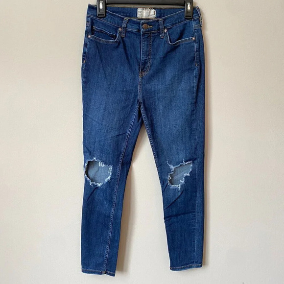 Free People Womens Size 29 Mid-Rise Distressed Dark Wash Skinny Denim Blue Jeans - Picture 4 of 16